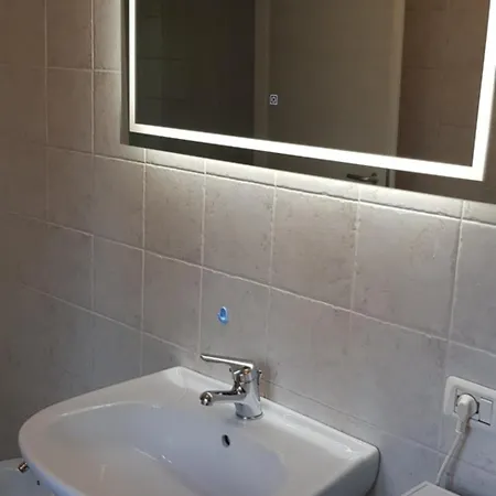 Il Terrazzo Sul Giardino Apartamento Agrate Conturbia