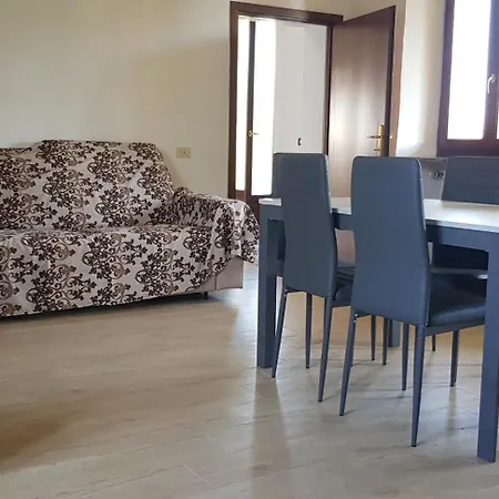 Il Terrazzo Sul Giardino 아그라테 콘투르비나