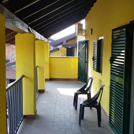 Il Terrazzo Sul Giardino Agrate Conturbia