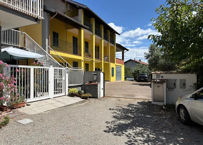 Il Terrazzo Sul Giardino Apartamento Agrate Conturbia